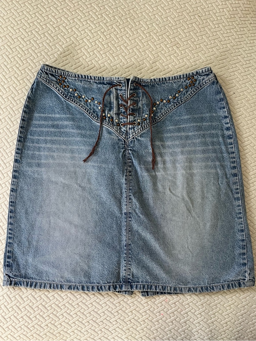 VINTAGE LA BLUES LACE-UP DENIM MINI SKIRT